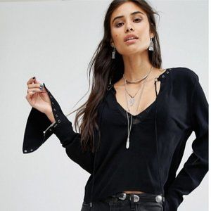 🌵free people NWT NWT Black bell sleeve